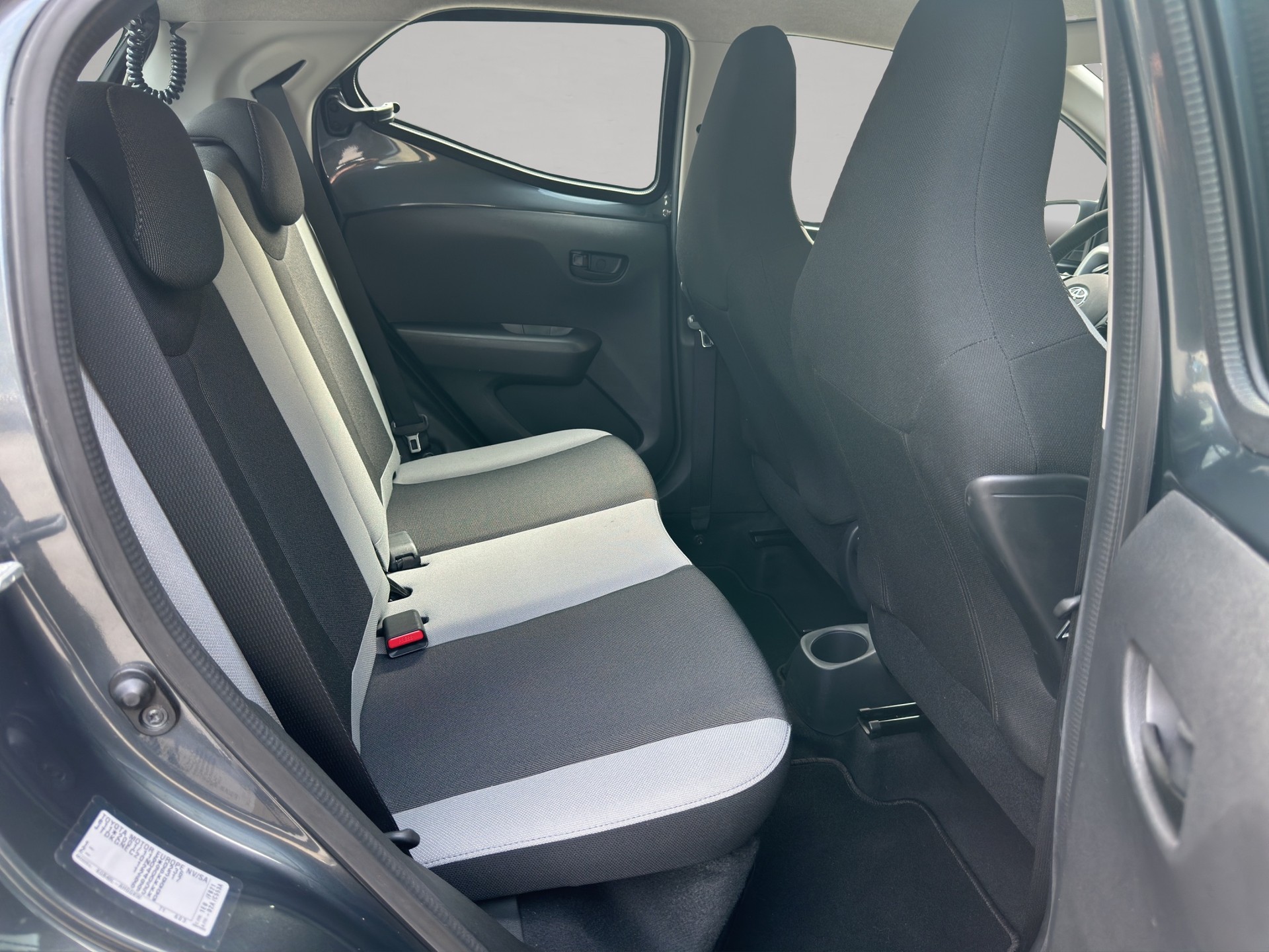 TOYOTA Aygo 1.0 VVT-i x-play MultiMode-image-10