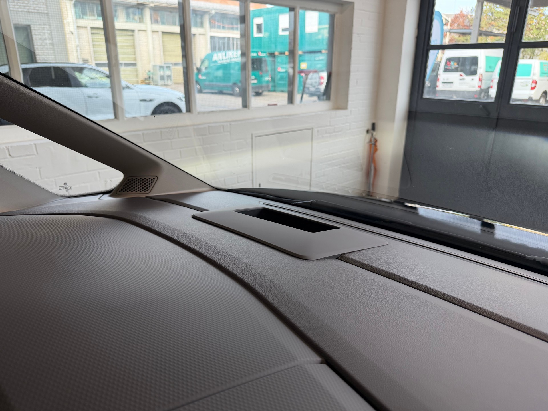 VW Multivan 2.0 TDI Style * KURZ * DSG * LEDER * 7 SITER *-image-20