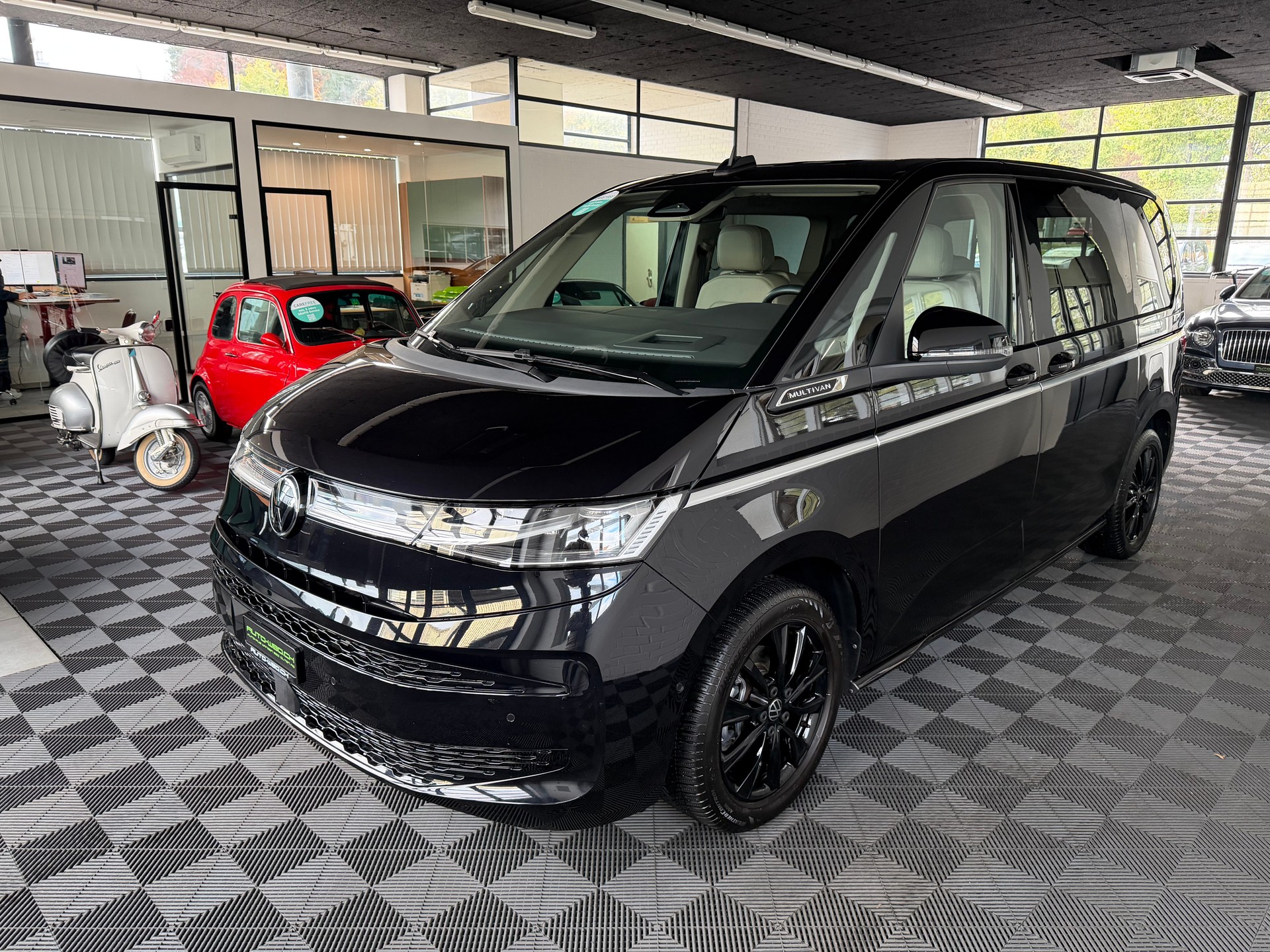 VW Multivan 2.0 TDI Style * KURZ * DSG * LEDER * 7 SITER *-image-5