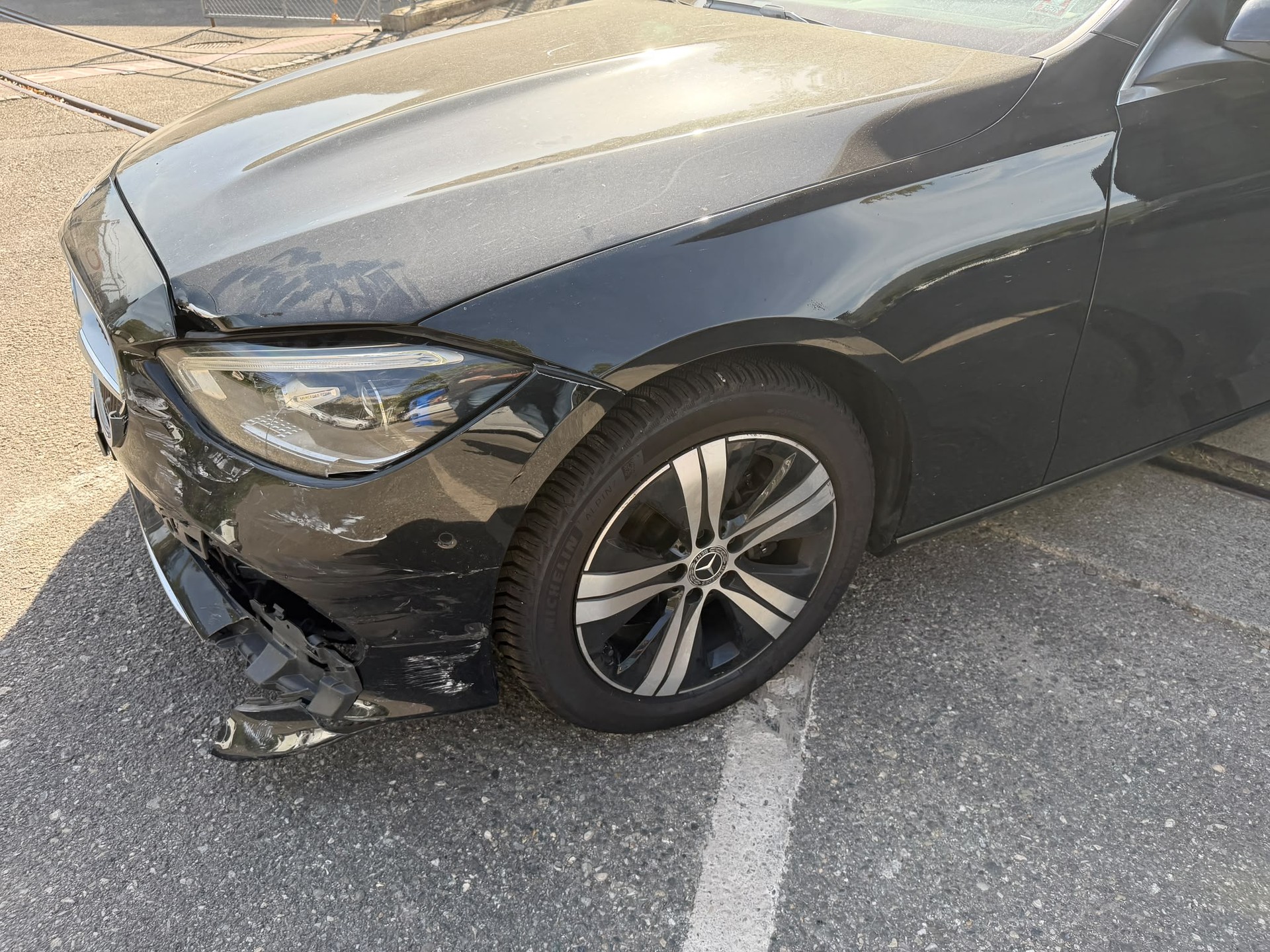MERCEDES-BENZ C 220 d 4Matic-image-4