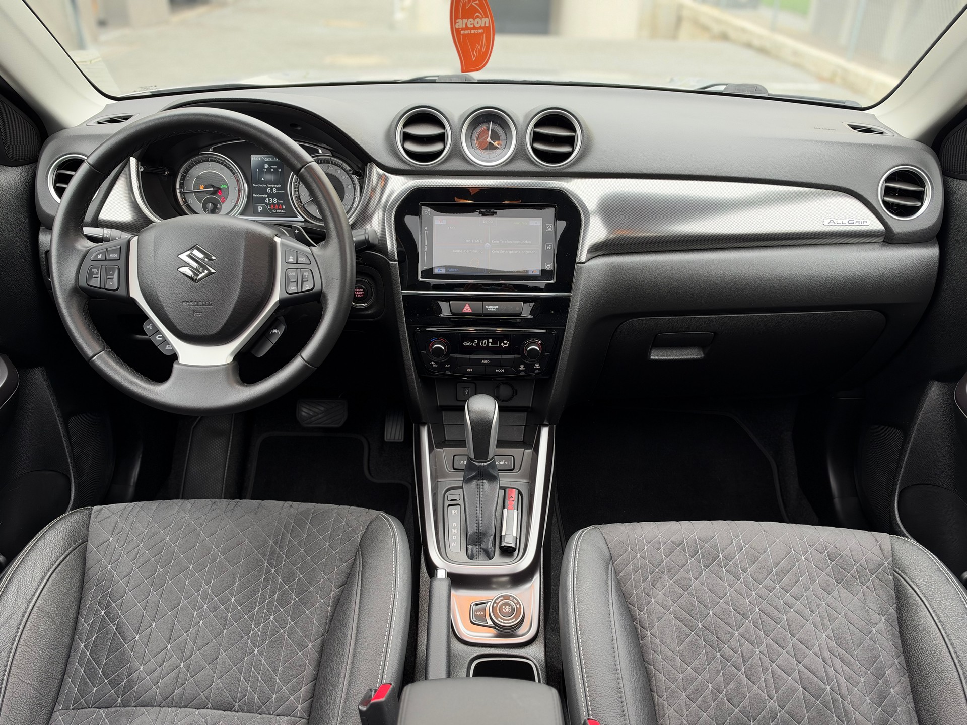 SUZUKI Vitara 1.4 Boosterjet Compact Top Automatic-image-10