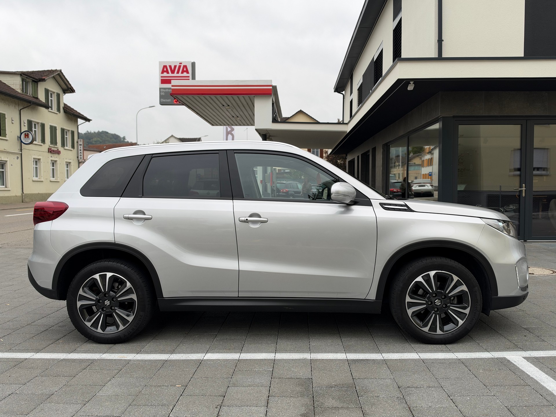 SUZUKI Vitara 1.4 Boosterjet Compact Top Automatic-image-6