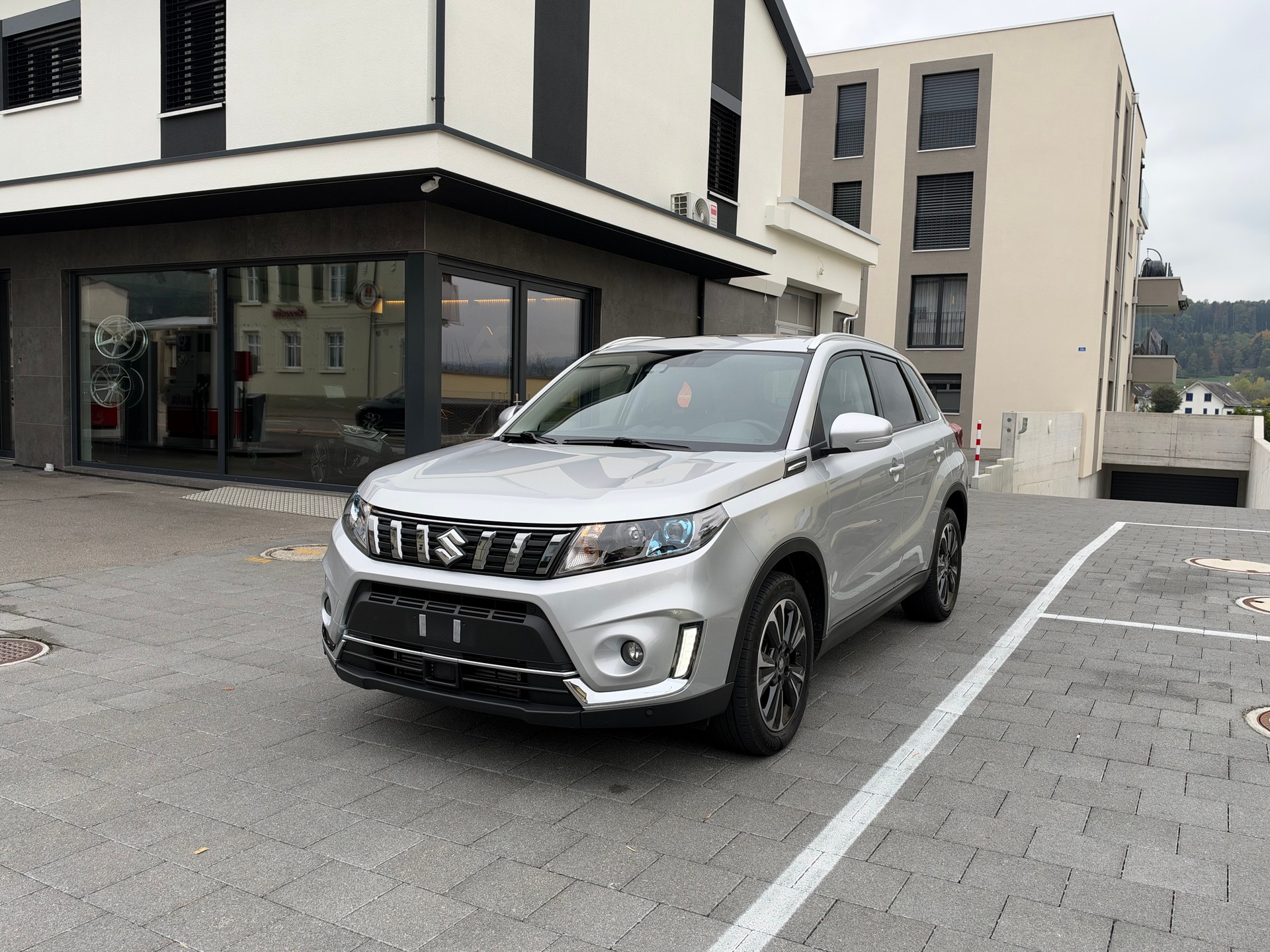 SUZUKI Vitara 1.4 Boosterjet Compact Top Automatic-image-0