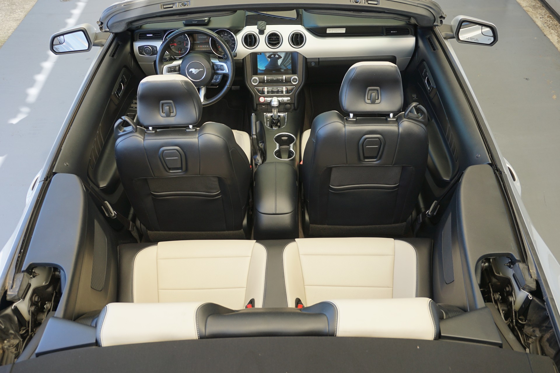 FORD Mustang Conv 2.3-image-18