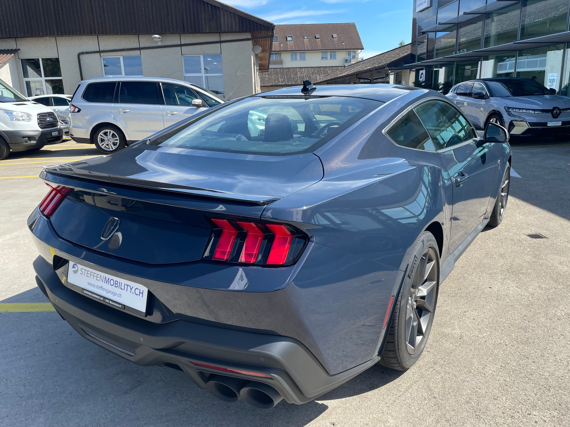 FORD Mustang Fastback 5.0 V8 Dark Horse-image-4