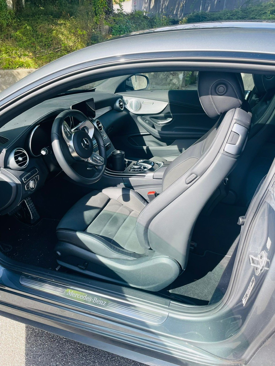 MERCEDES-BENZ C 200 Coupé 4Matic AMG Line + Premium 9G-Tronic-image-4