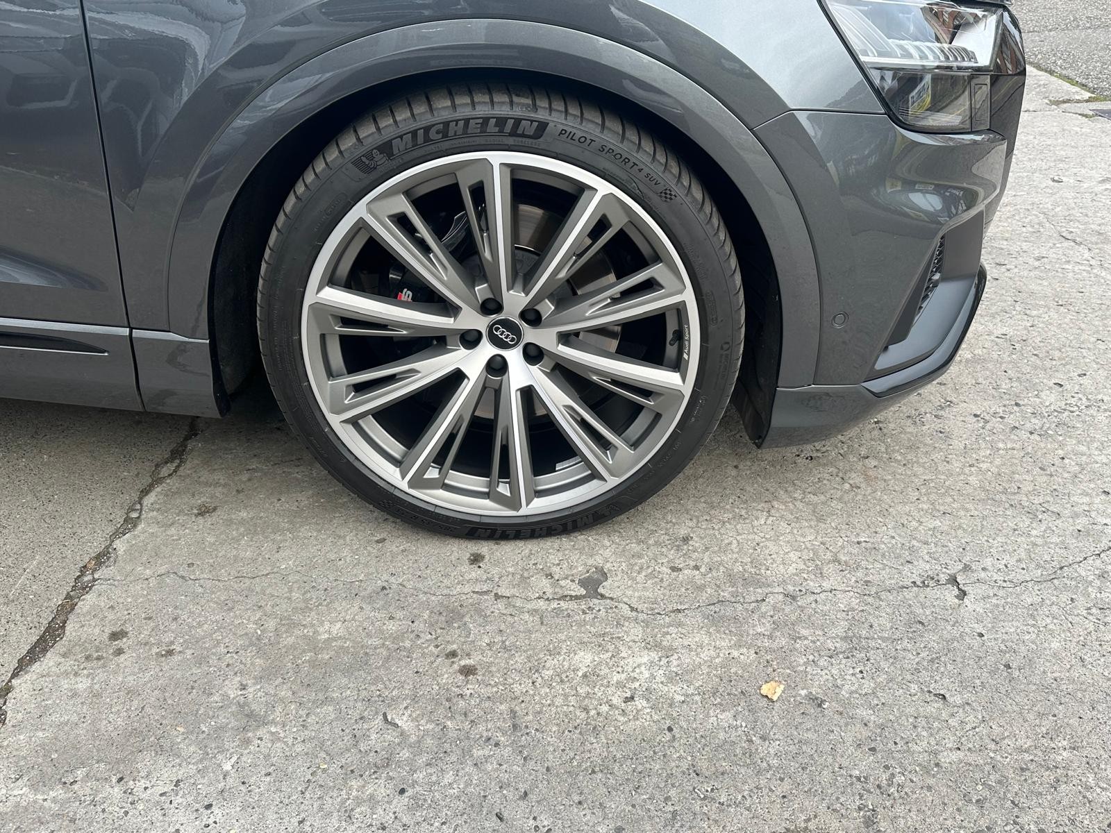 AUDI SQ8 50 TDI quattro tiptronic-image-3