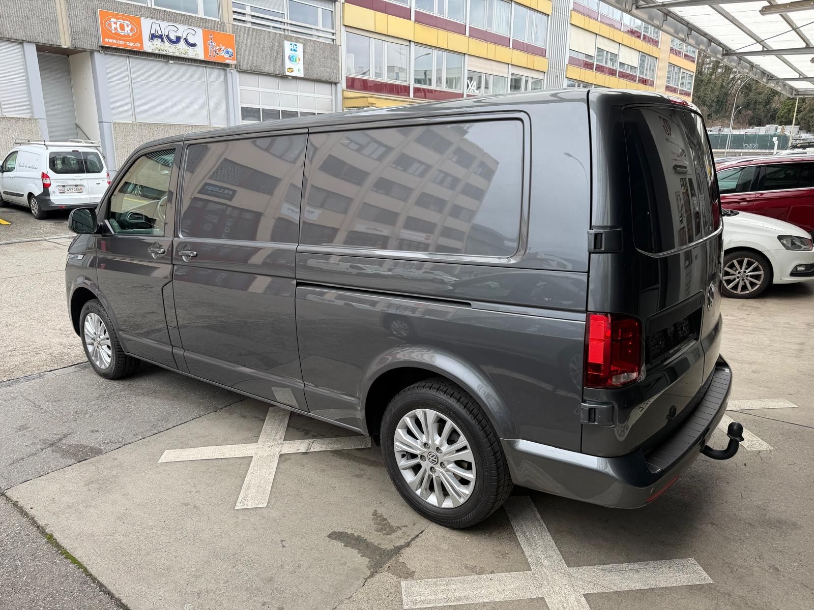 VW T6.1 2.0 TDI DSG-image-1