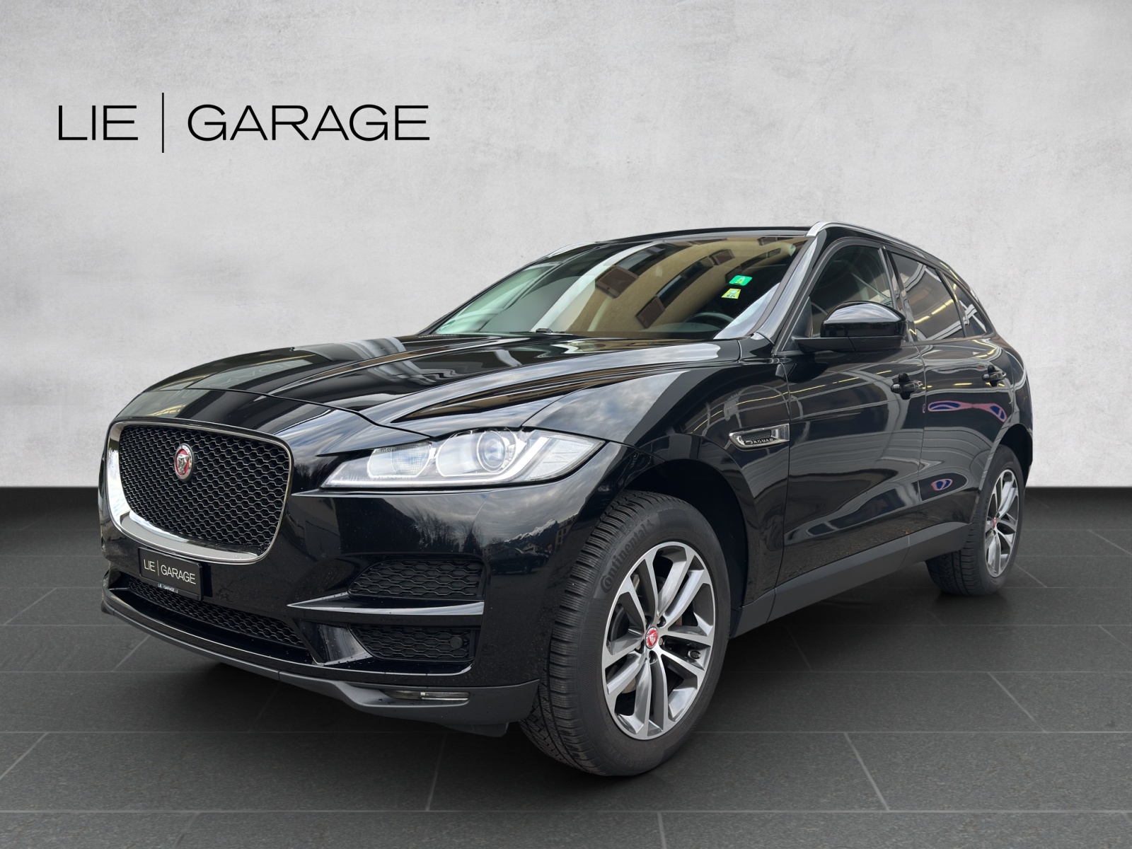 JAGUAR F-Pace 2.0d Pure AWD Automatik-image-0