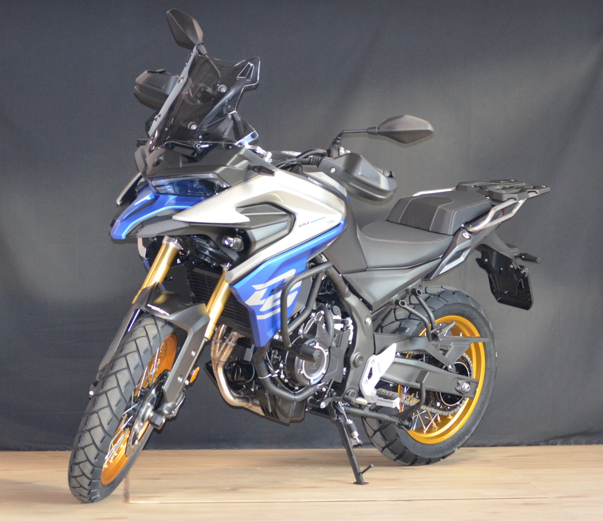 VOGE 525 DSX-showroom-element-1