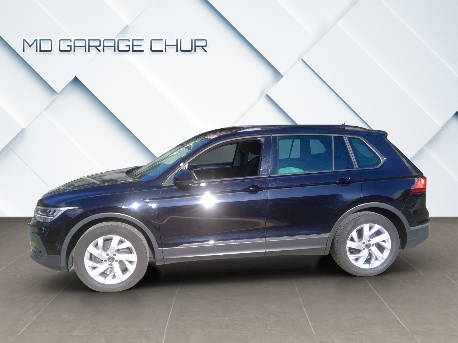 VW Tiguan 2.0TSI Life 4Motion DSG-image-2