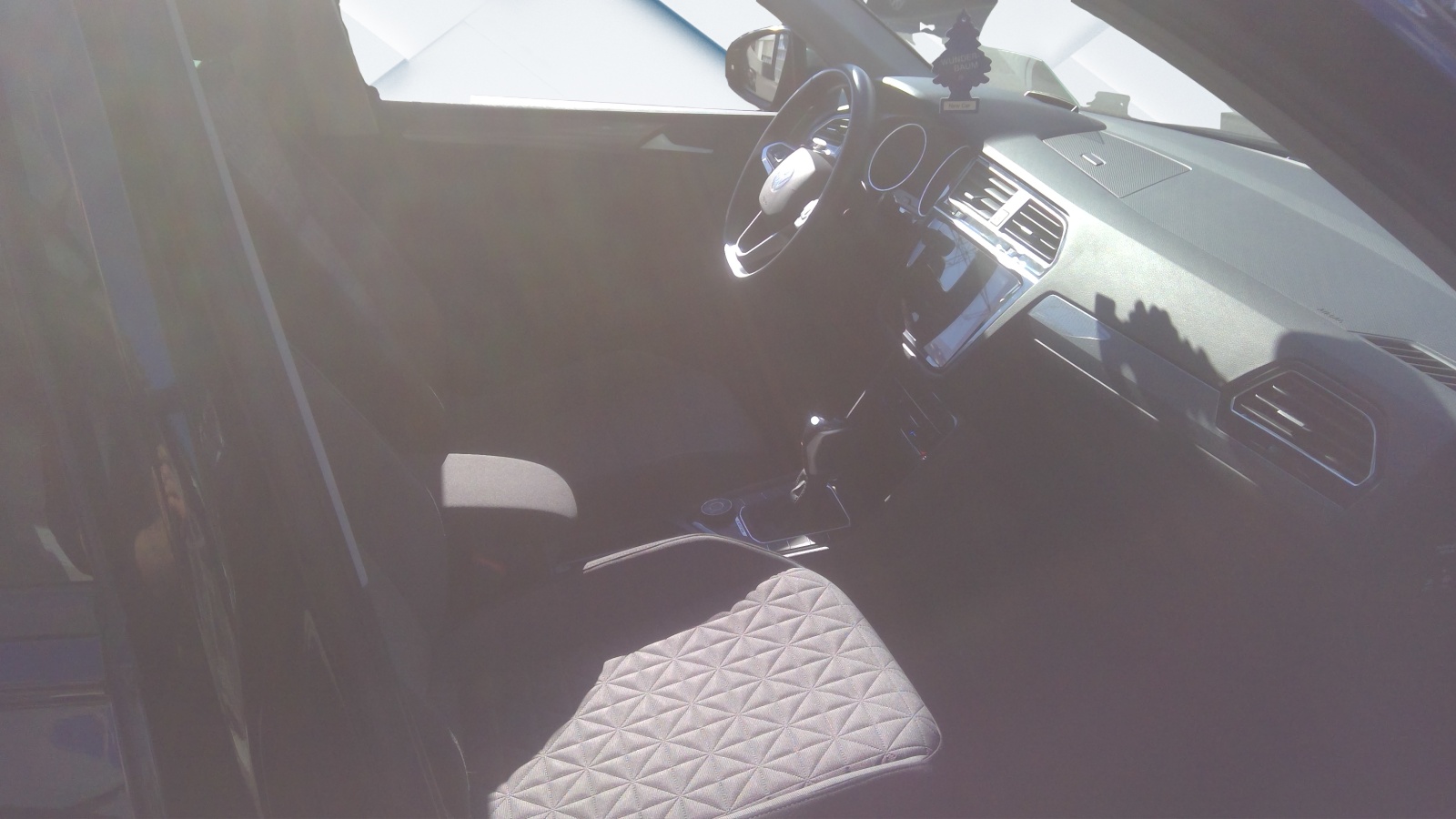 VW Tiguan 2.0TSI Life 4Motion DSG-image-4