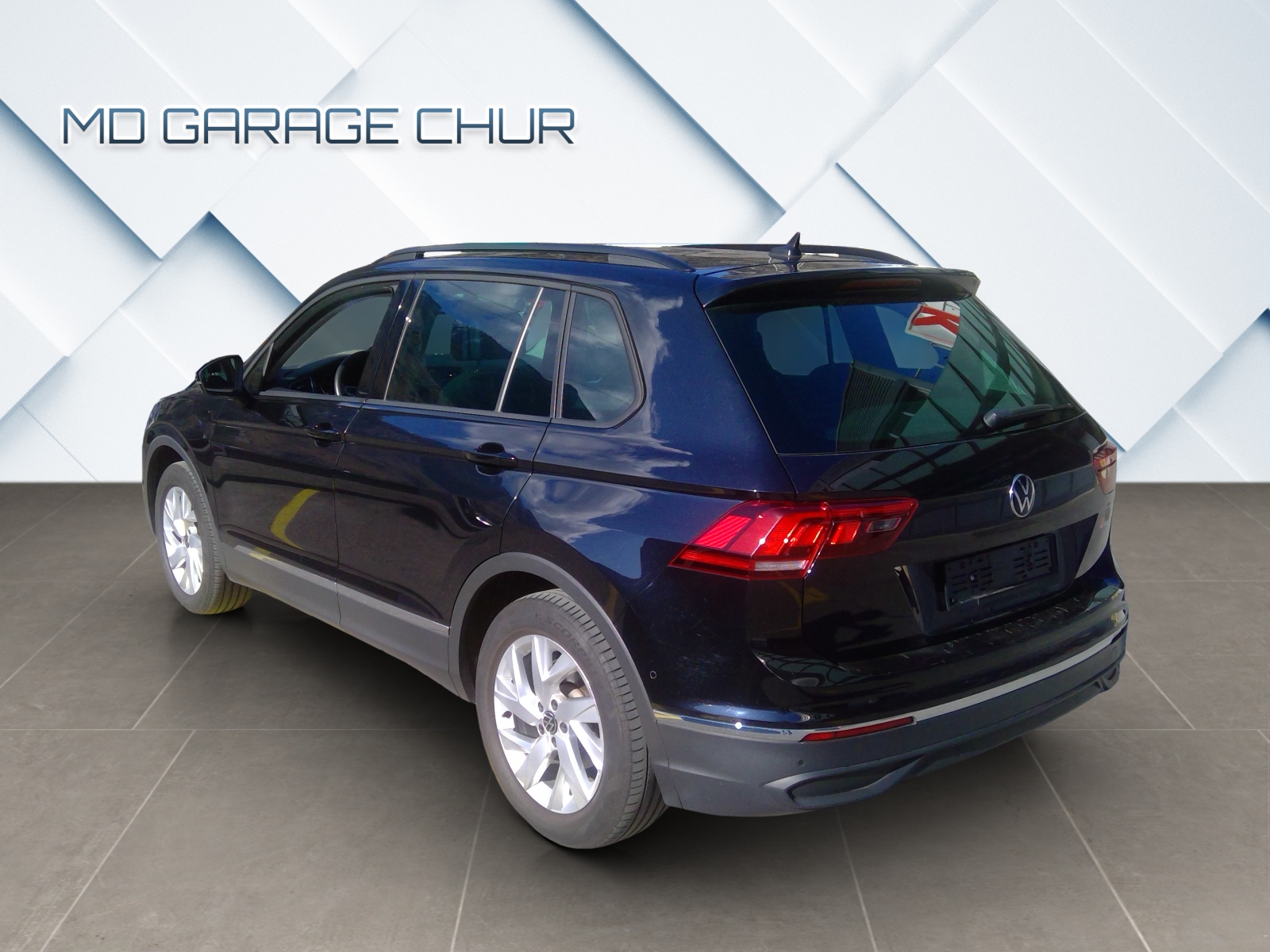 VW Tiguan 2.0TSI Life 4Motion DSG-image-5
