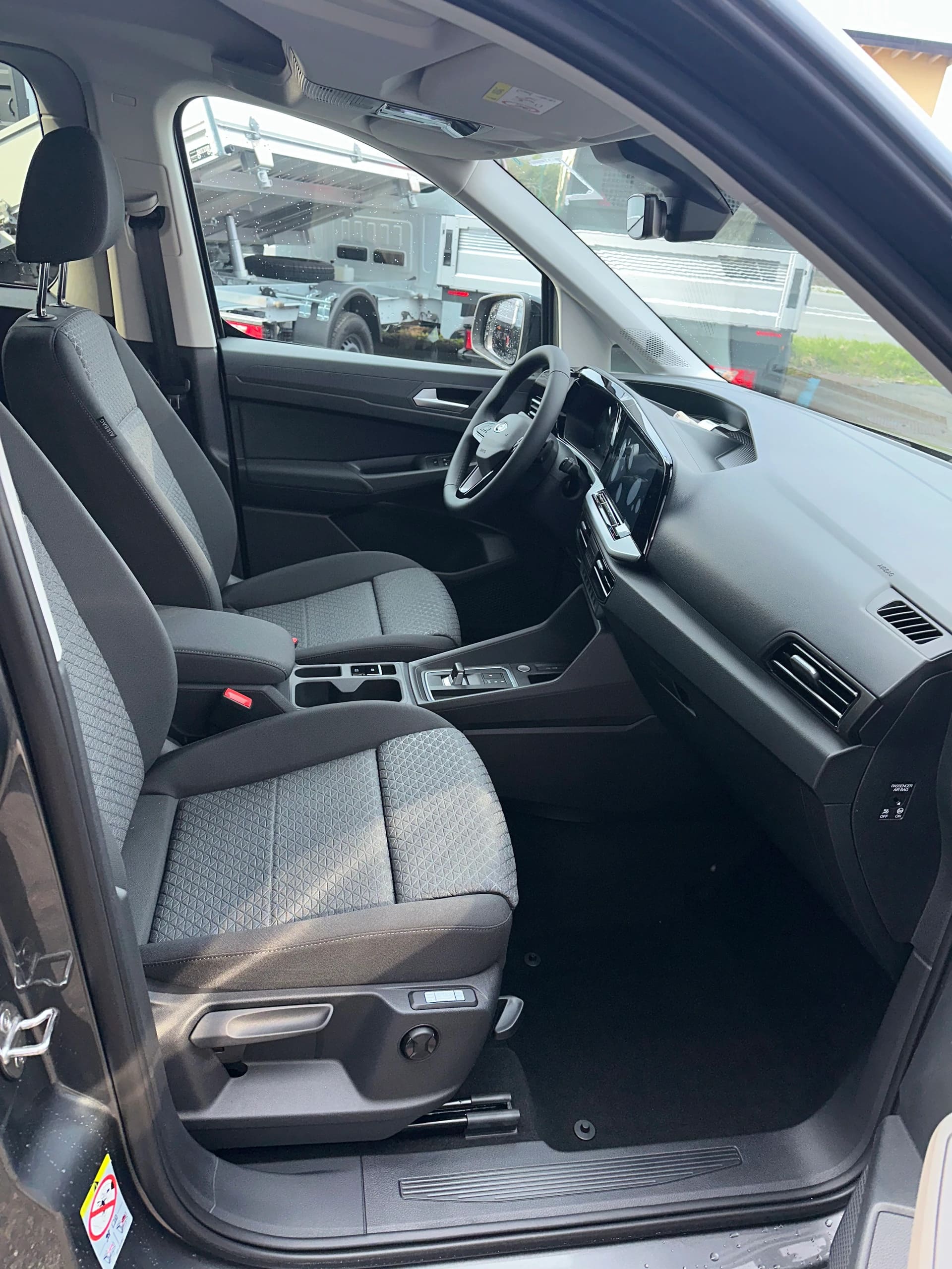FORD TOURNEO CONNECT Grand 1.5 EcoB Titan./115CV/Aut.-image-14