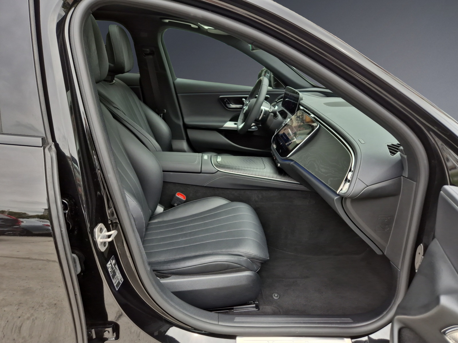 Image MERCEDES-BENZ E-200 E 200 9G-Tronic 4Matic