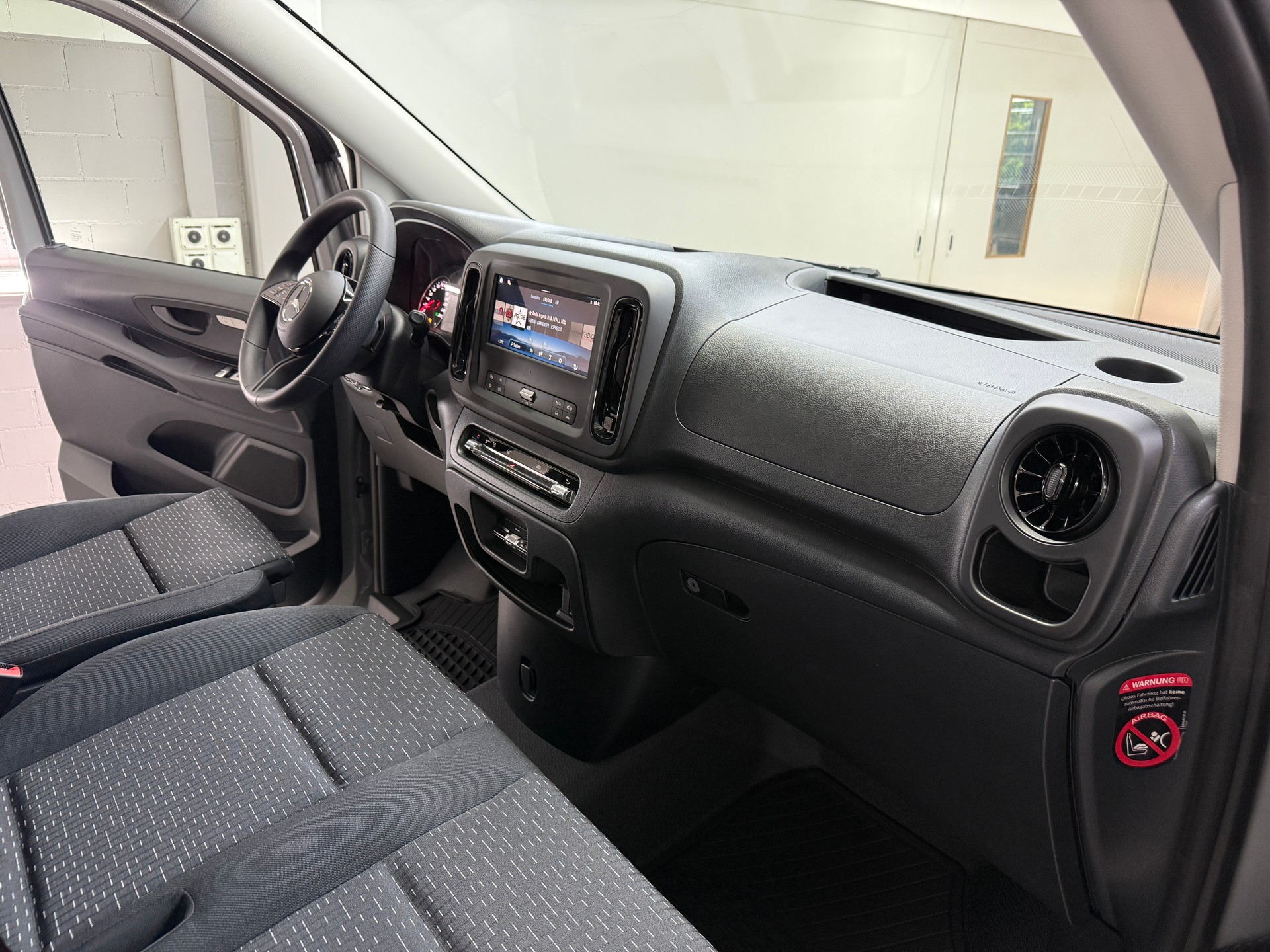 MERCEDES-BENZ Vito 116 CDI 4MATIC KA PRO 3200mm L-image-11