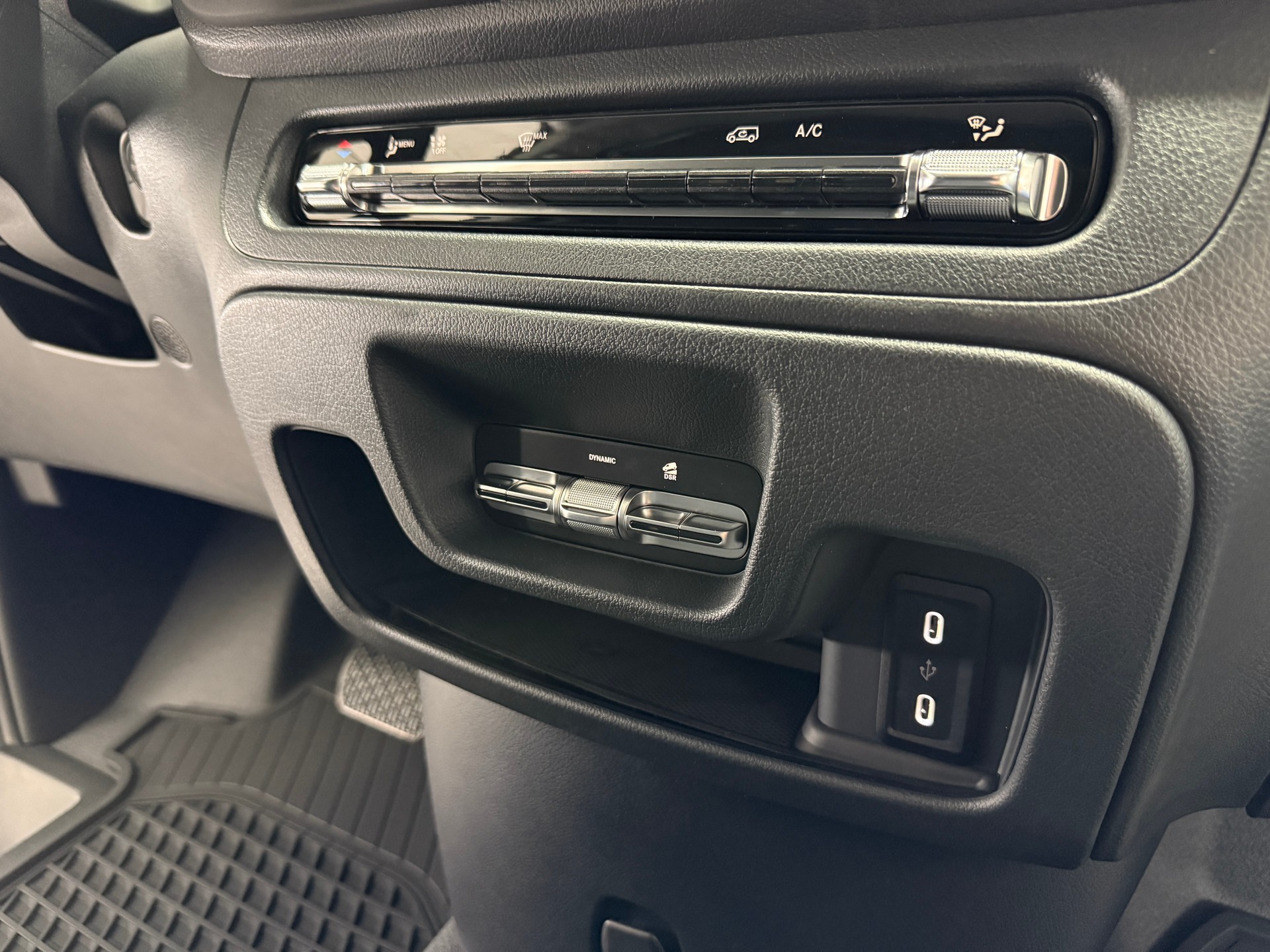 MERCEDES-BENZ Vito 116 CDI 4MATIC KA PRO 3200mm L-image-13