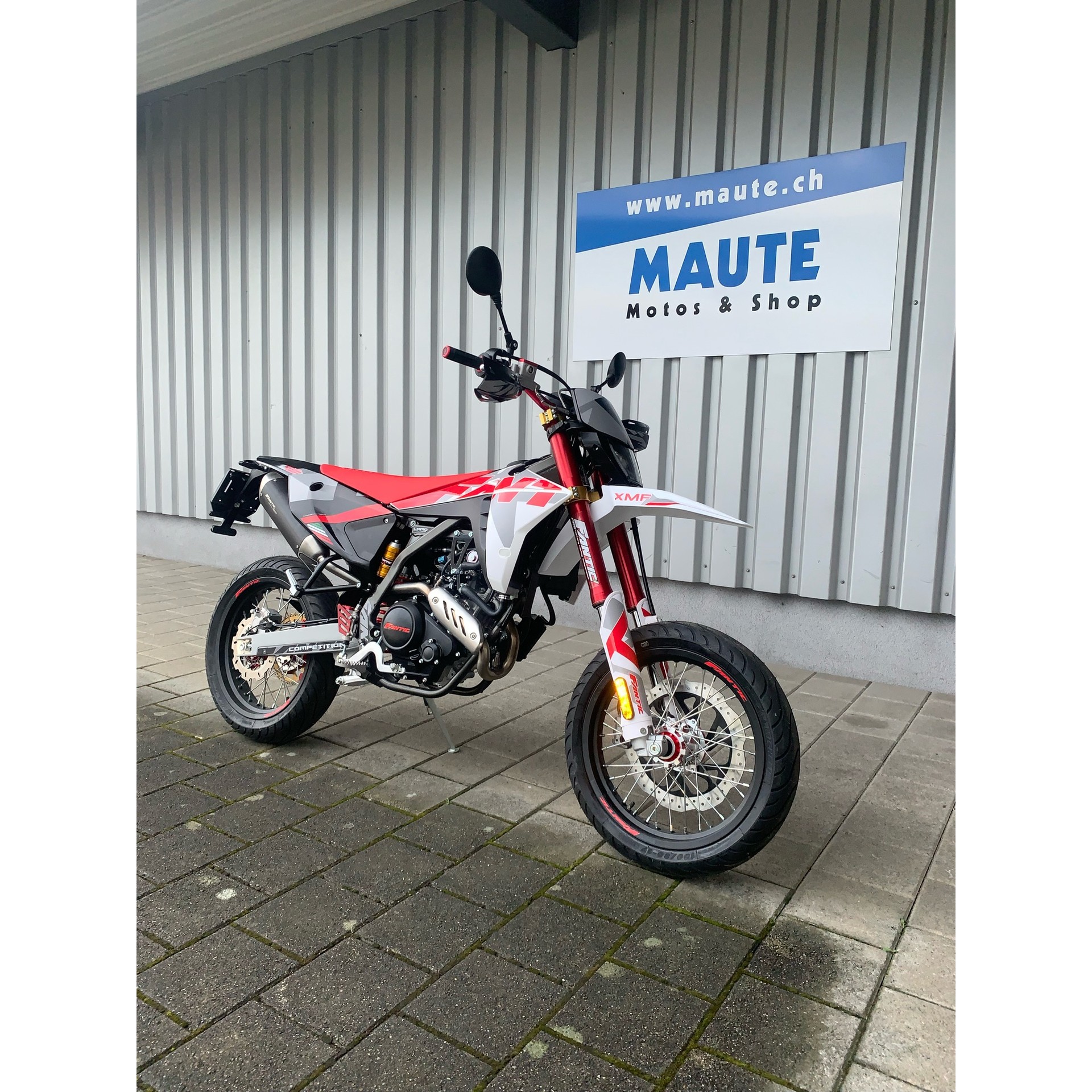 FANTIC XMF 125 Motard Competition-showroom-element-2