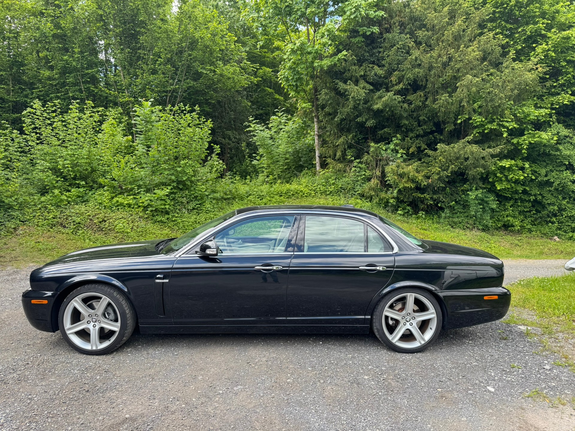 JAGUAR XJ6 2.7d V6 Sovereign-image-1