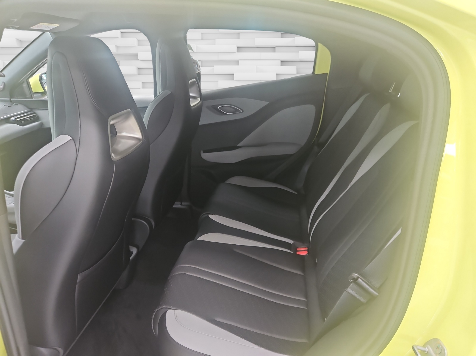 BYD Dolphin Surf 43 kWh Comfort-image-14