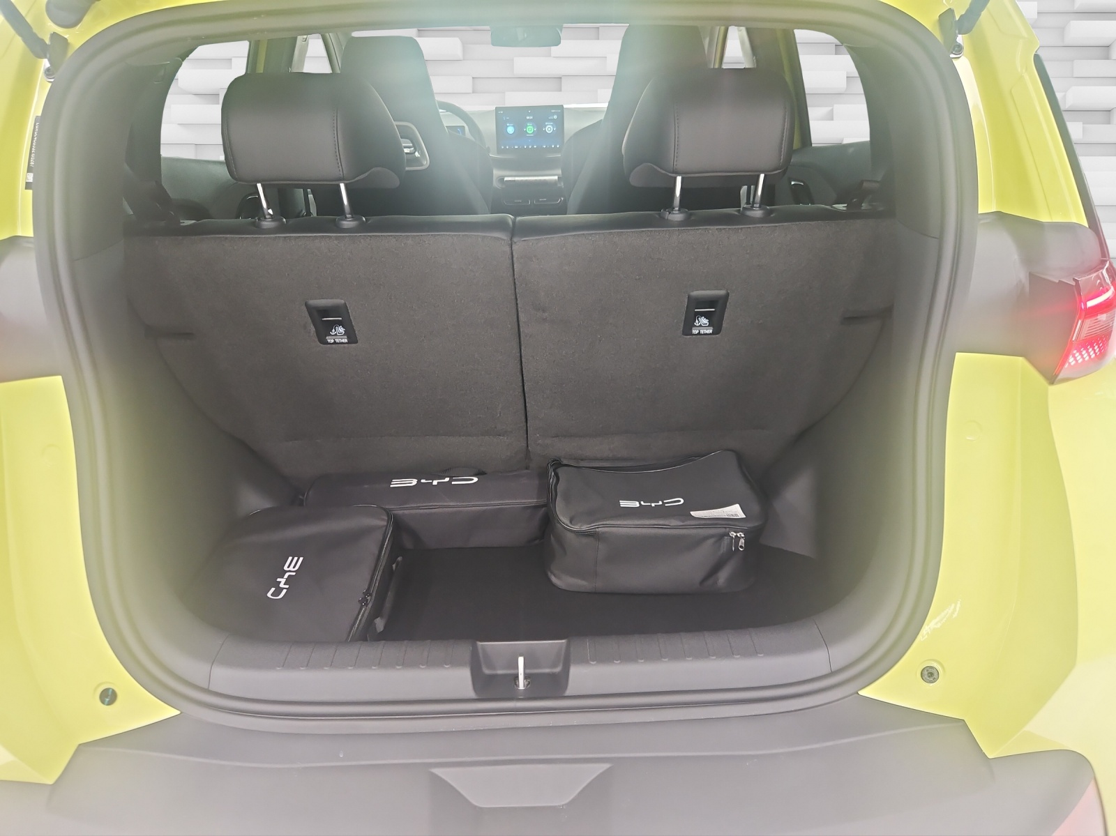 BYD Dolphin Surf 43 kWh Comfort-image-15