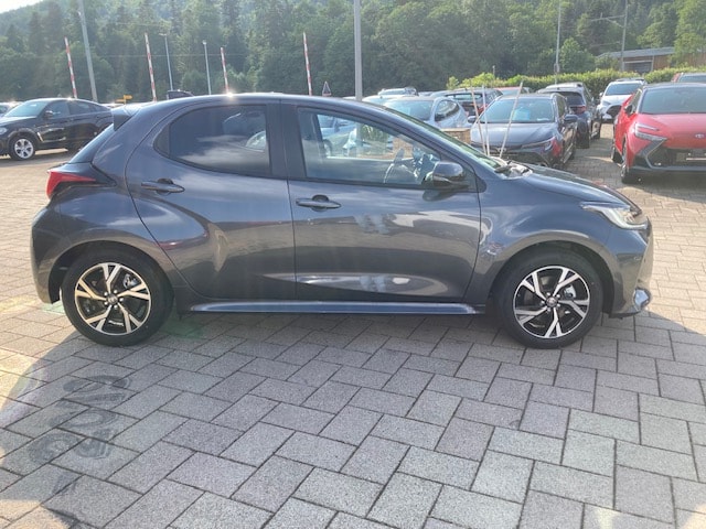 TOYOTA Yaris 1.5 Trend e-CVT-image-3