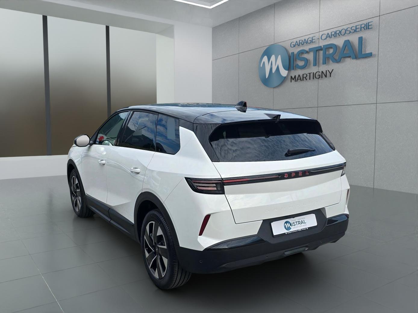 OPEL Grandland 1.2 T MHEV GS-image-2