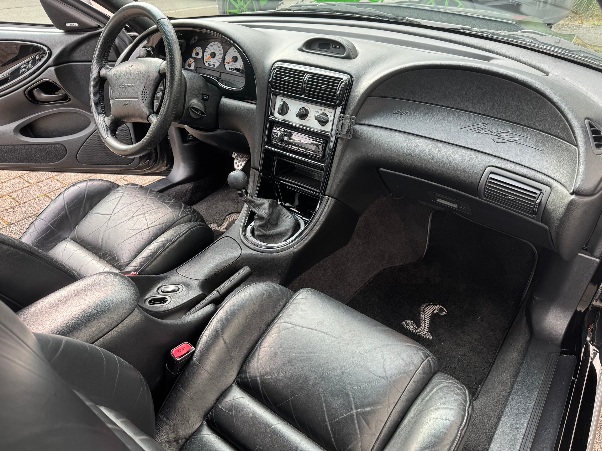 FORD SVT Cobra-image-5