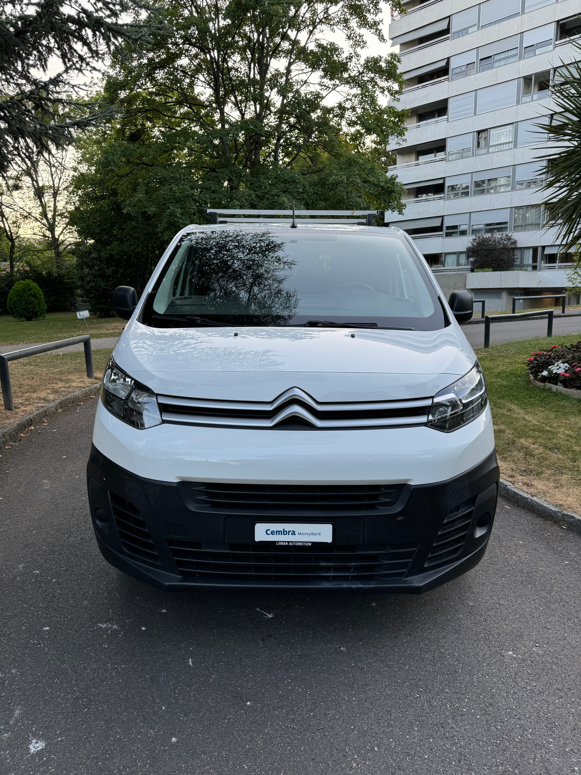 CITROEN Jumpy 1.6 BlueHDi 95 XS Attraction-image-2