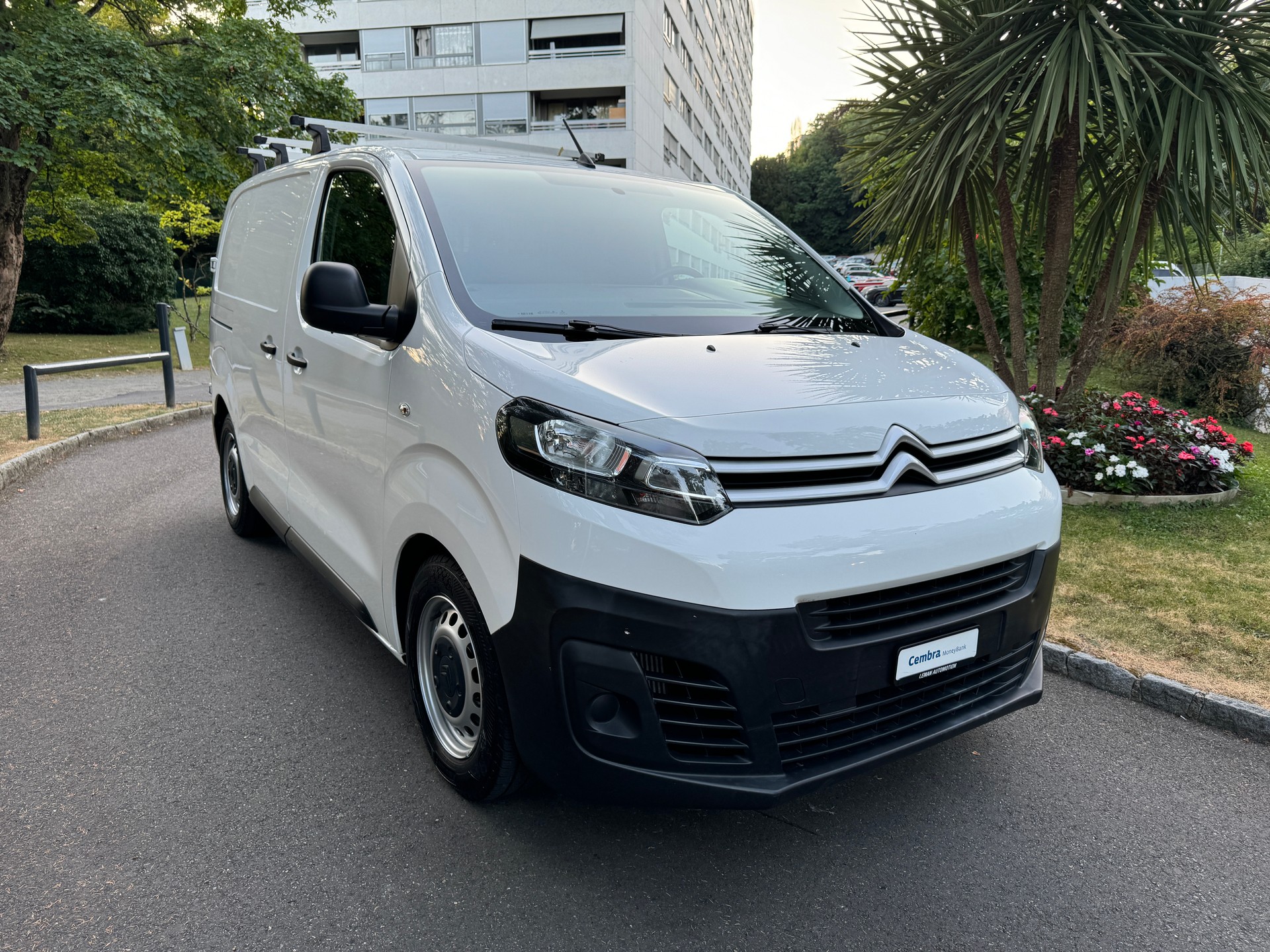 CITROEN Jumpy 1.6 BlueHDi 95 XS Attraction-image-0