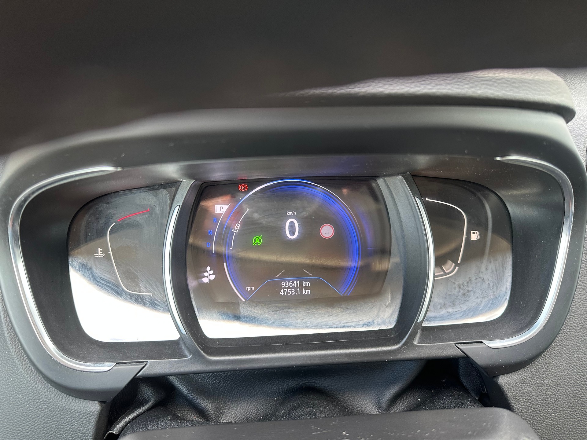 RENAULT Grand Scénic 1.8 dCi Intens EDC-image-10