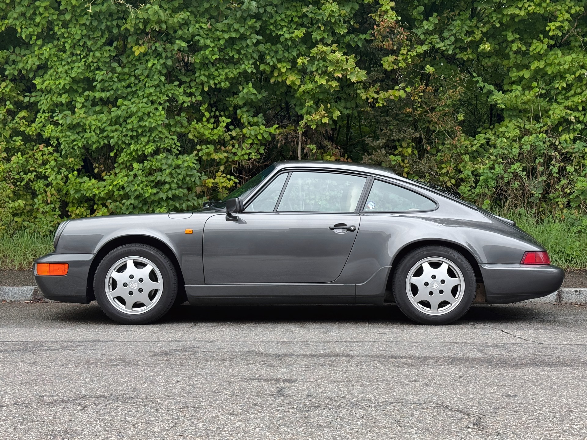 PORSCHE 911 Carrera 2-showroom-element-2