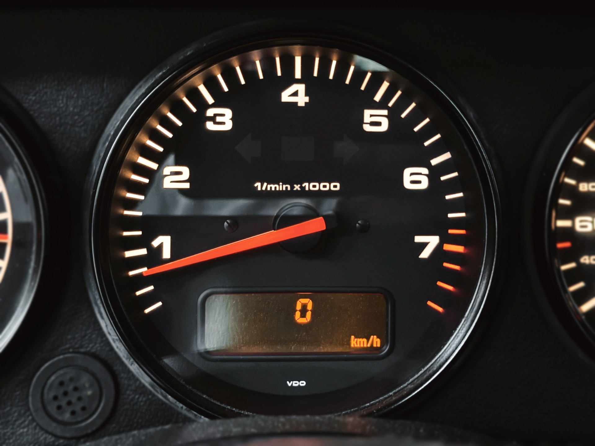PORSCHE 911 Carrera 2-image-22