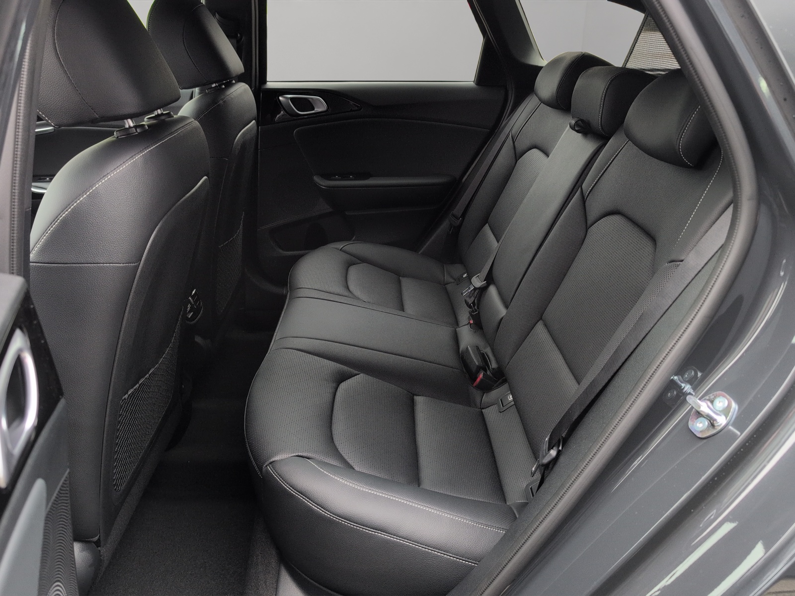 KIA Ceed Sportswagon 1.5 T-GDi MHEV GT-Line Automat / 0.99% Leasing-Aktion-image-14