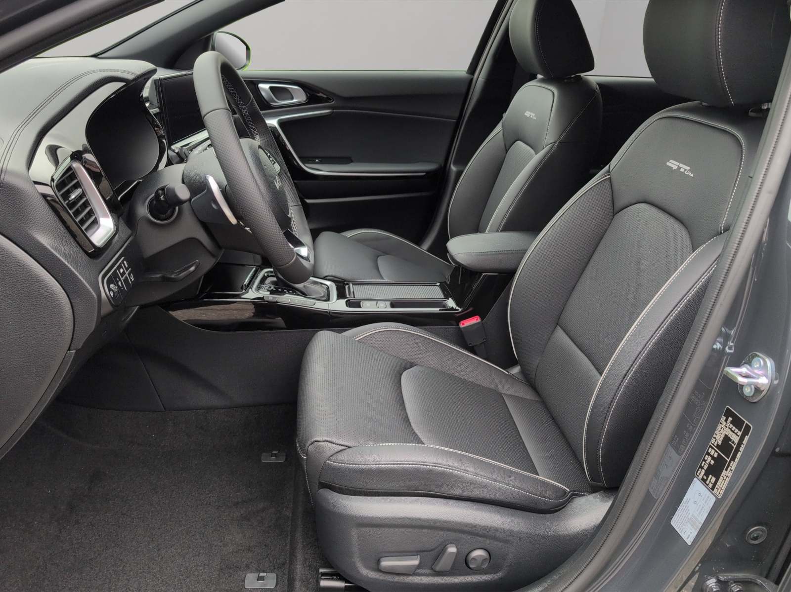 KIA Ceed Sportswagon 1.5 T-GDi MHEV GT-Line Automat / 0.99% Leasing-Aktion-image-8