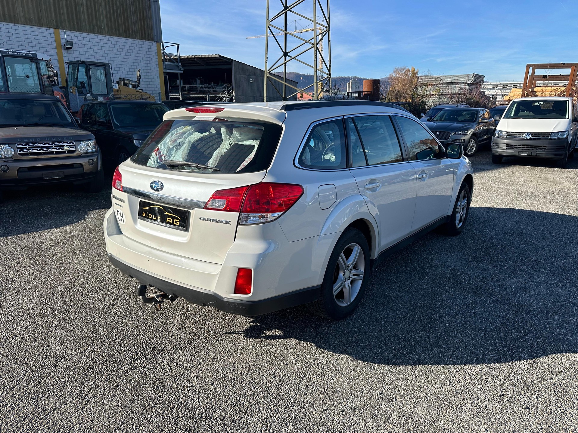 SUBARU Outback 3.6R Executive AWD Automatic-image-4