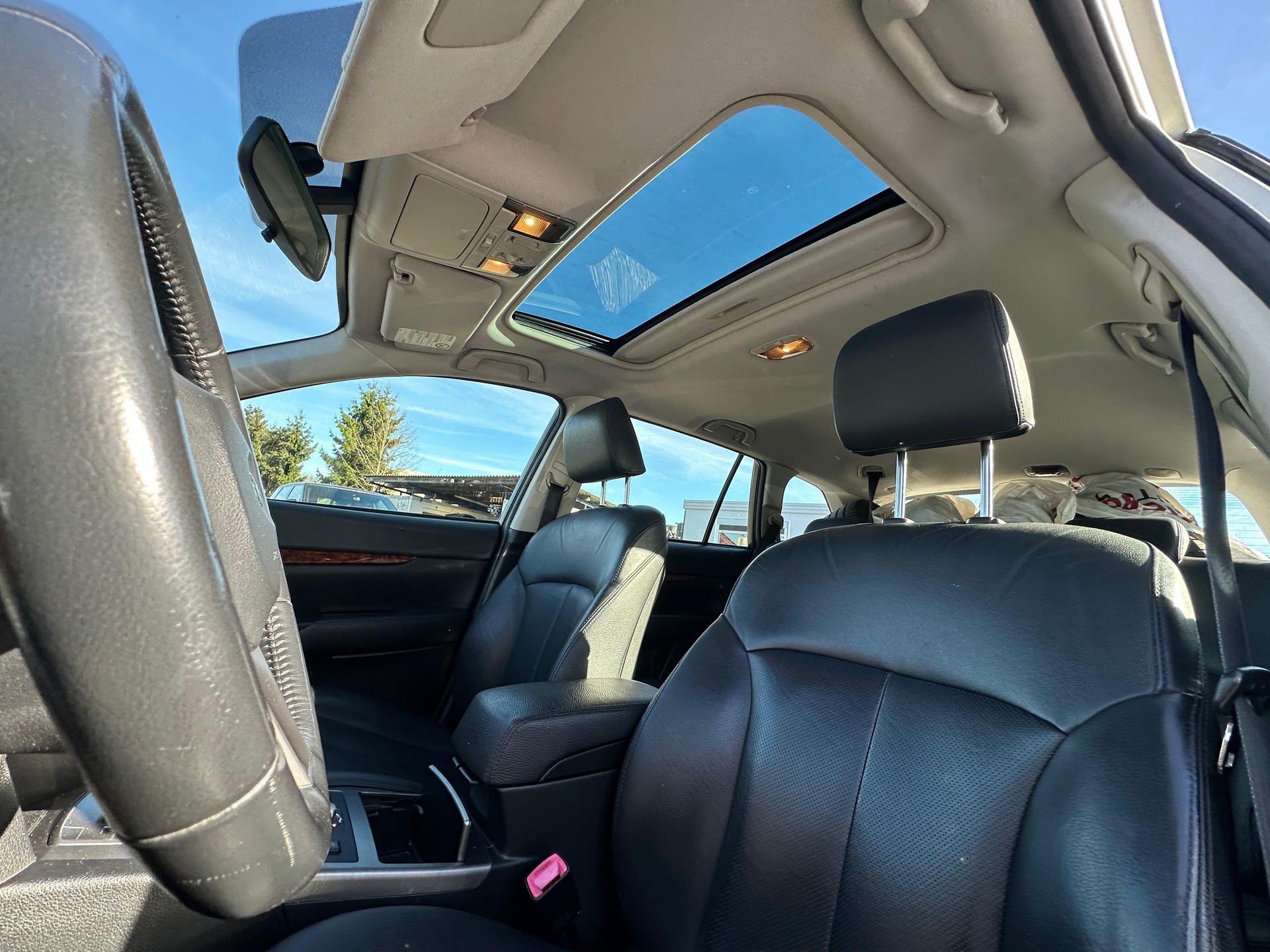 SUBARU Outback 3.6R Executive AWD Automatic-image-7
