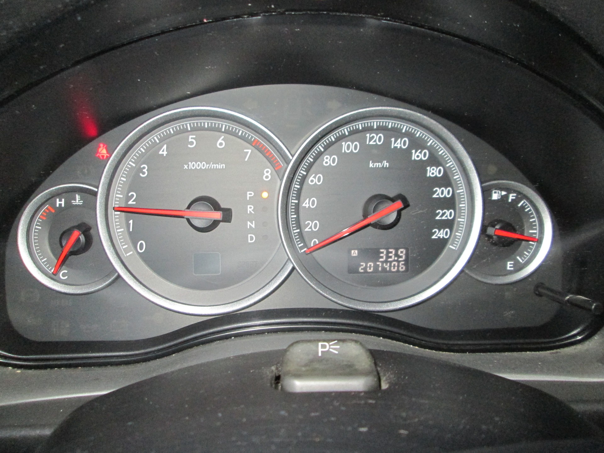 SUBARU Legacy 2.0R AWD Swiss-image-10
