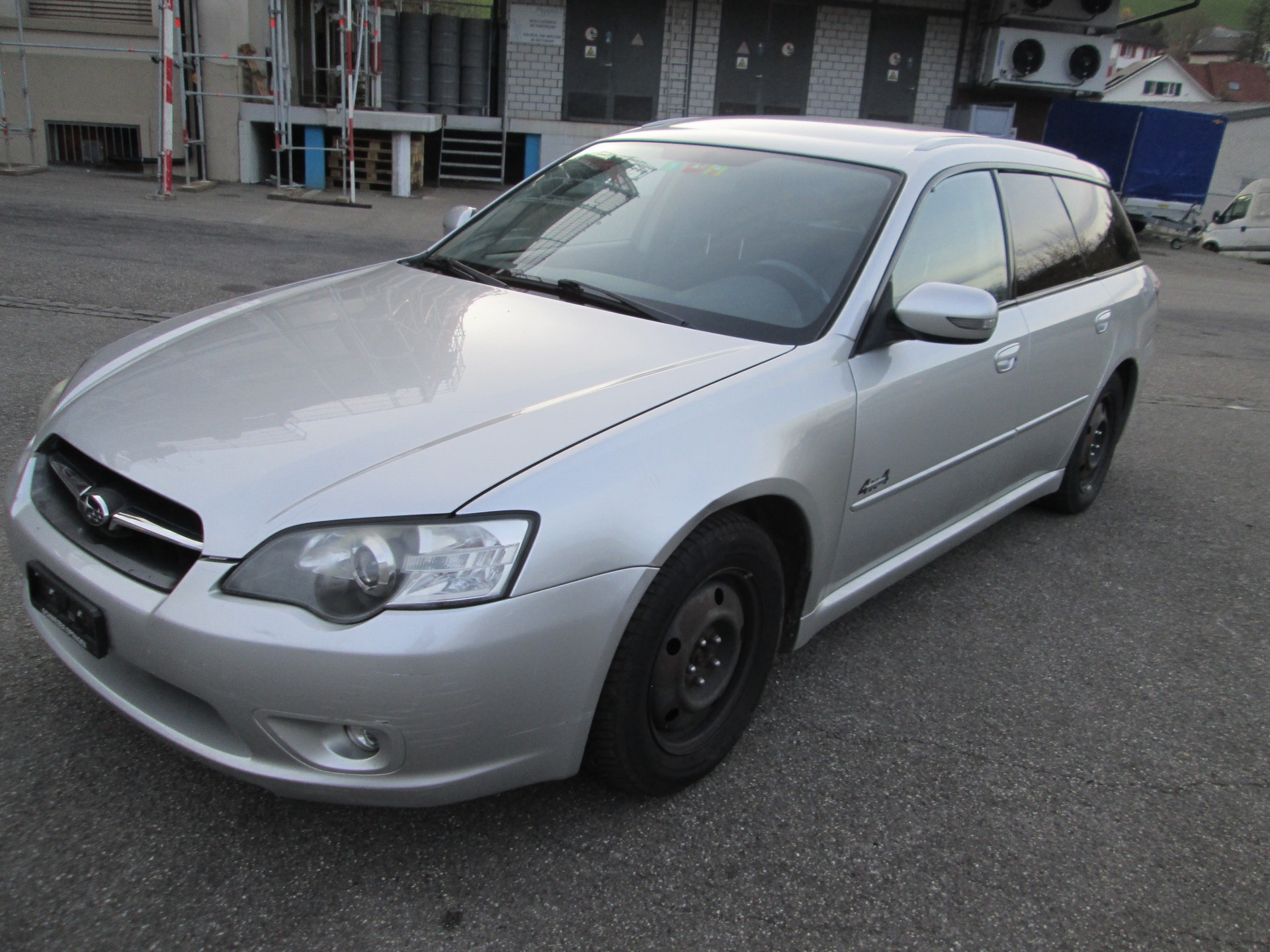 SUBARU Legacy 2.0R AWD Swiss