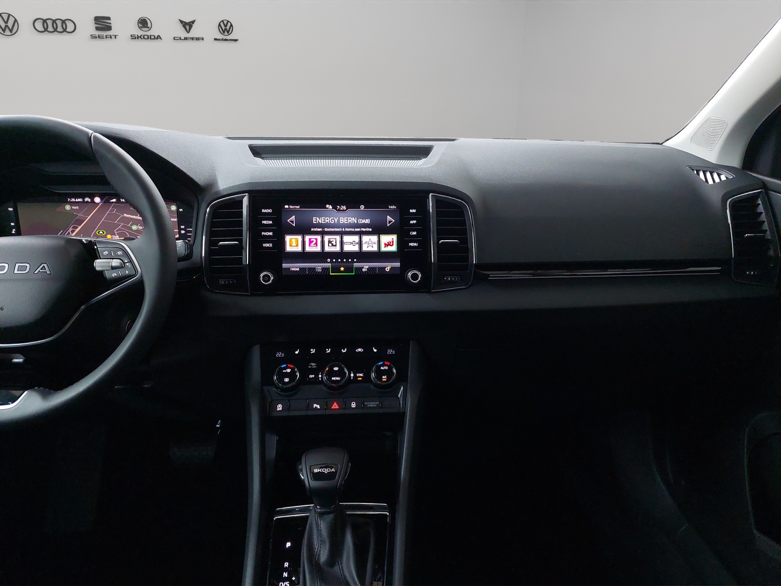 SKODA Karoq 1.5 TSI Dynamic DSG-image-7