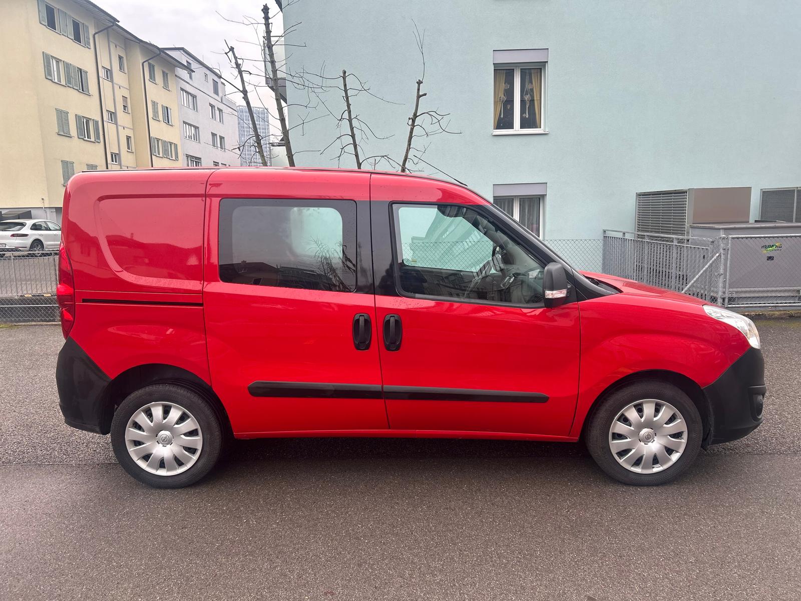 OPEL Combo 1.4 CNG Turbo ecoFLEX 2.4 L2H1-showroom-element-1