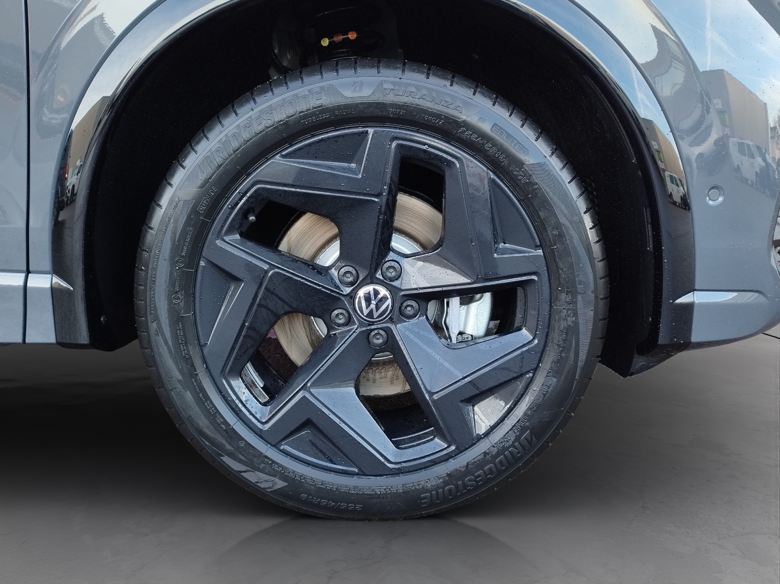 VW Tiguan 2.0 TSI DSG R-Line 4Motion-image-11