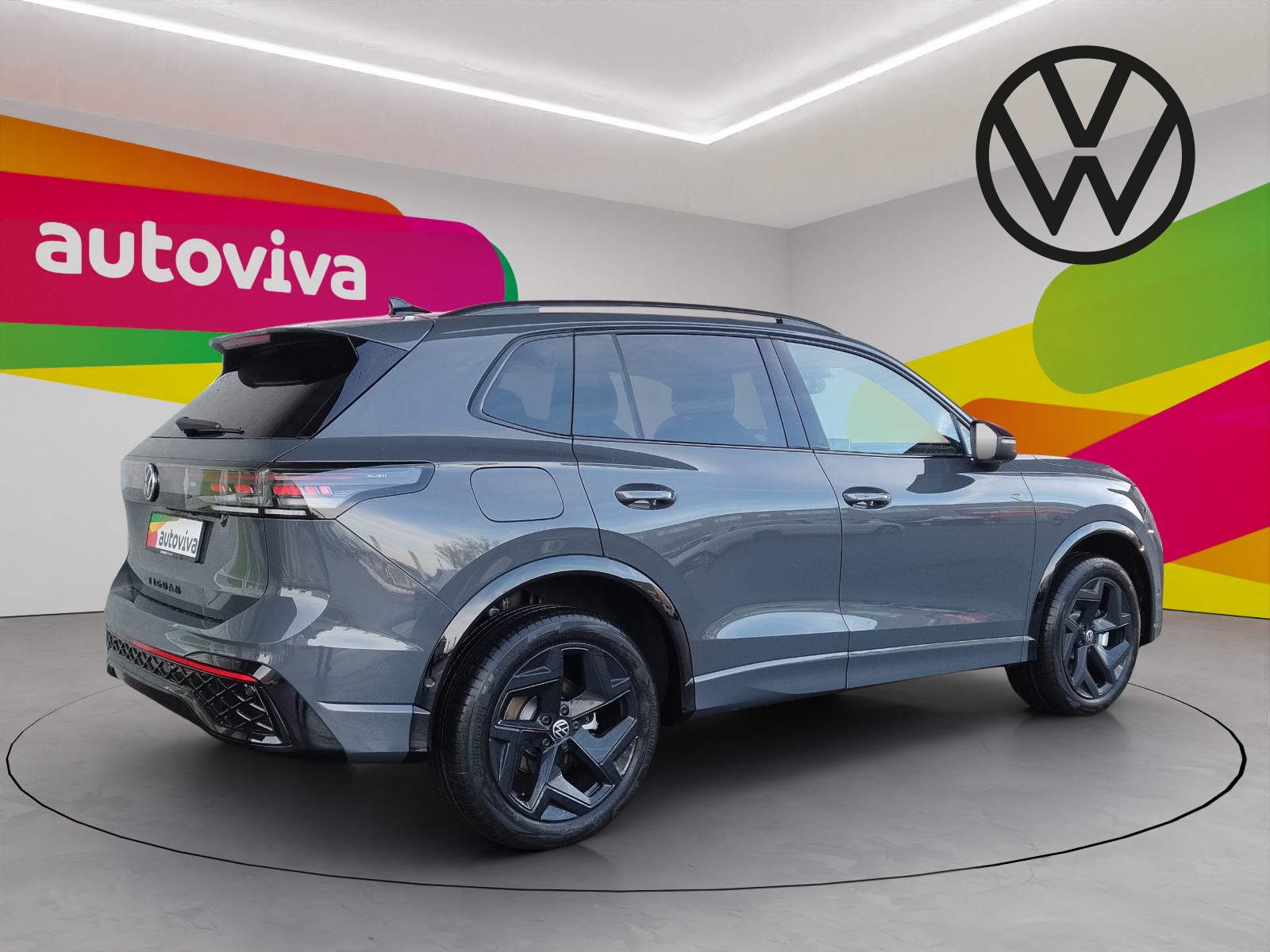 VW Tiguan 2.0 TSI DSG R-Line 4Motion-image-2