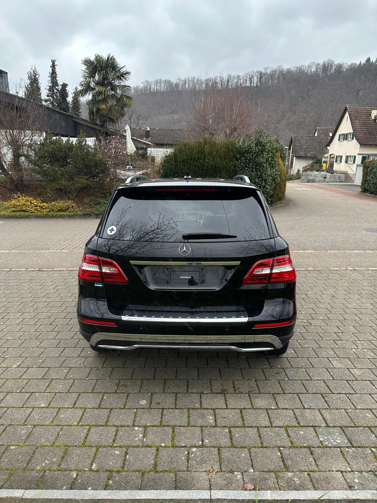 MERCEDES-BENZ ML 250 BlueTEC 4Matic 7G-Tronic-image-2
