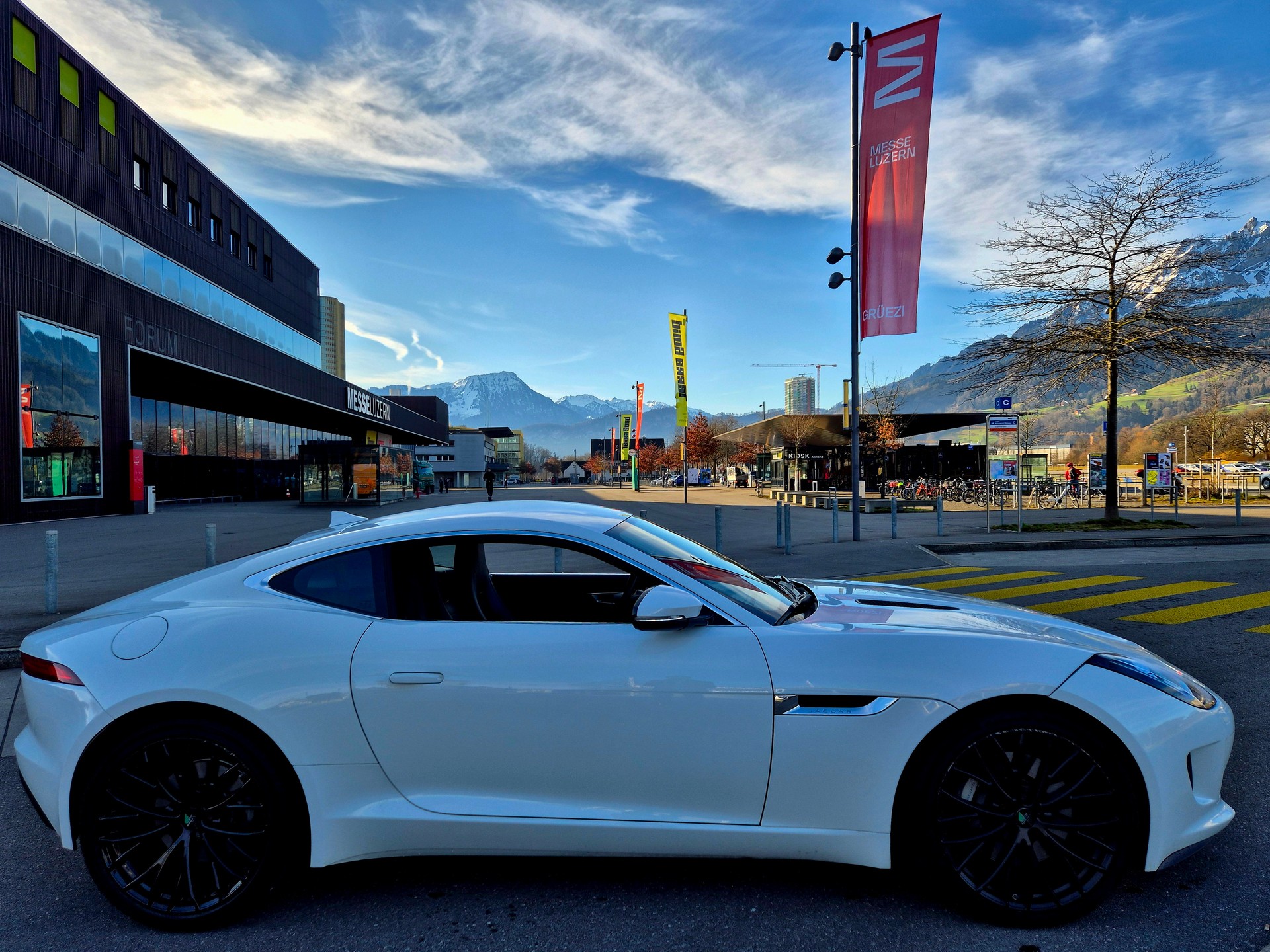 JAGUAR F-Type Coupé 3.0 V6-image-1