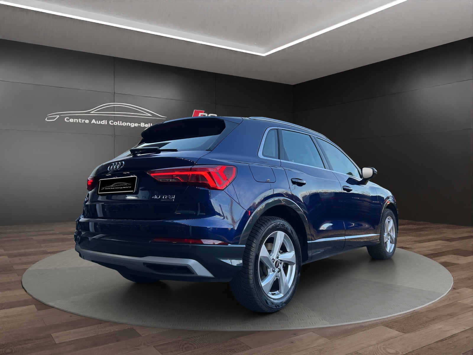 AUDI Q3 40 TFSI advanced quattro S-tronic-image-5