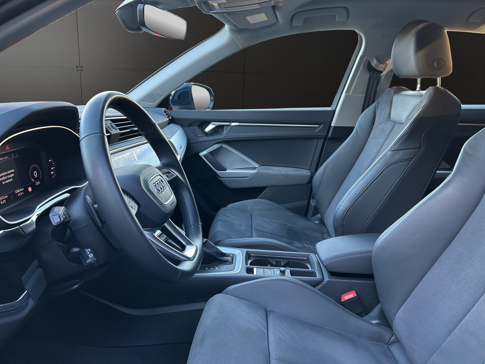 AUDI Q3 40 TFSI advanced quattro S-tronic-image-8