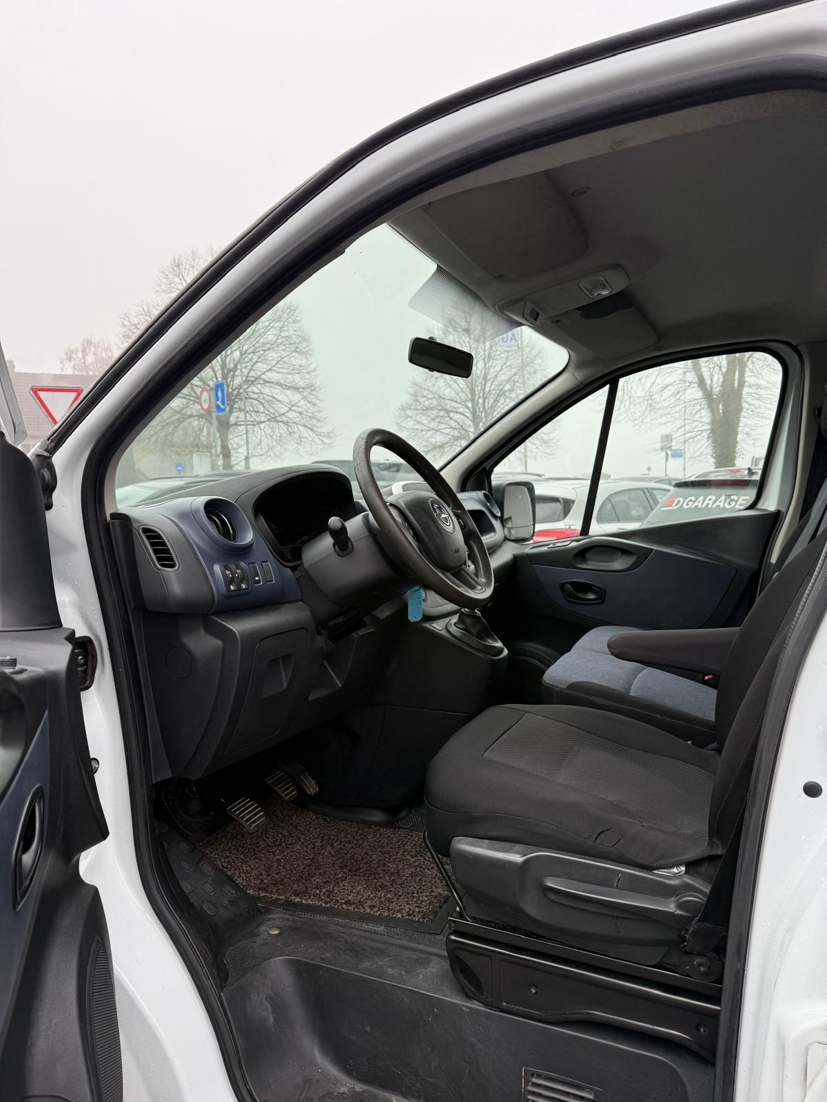 OPEL Vivaro 1.6 CDTI 2.7t L1H1-image-8