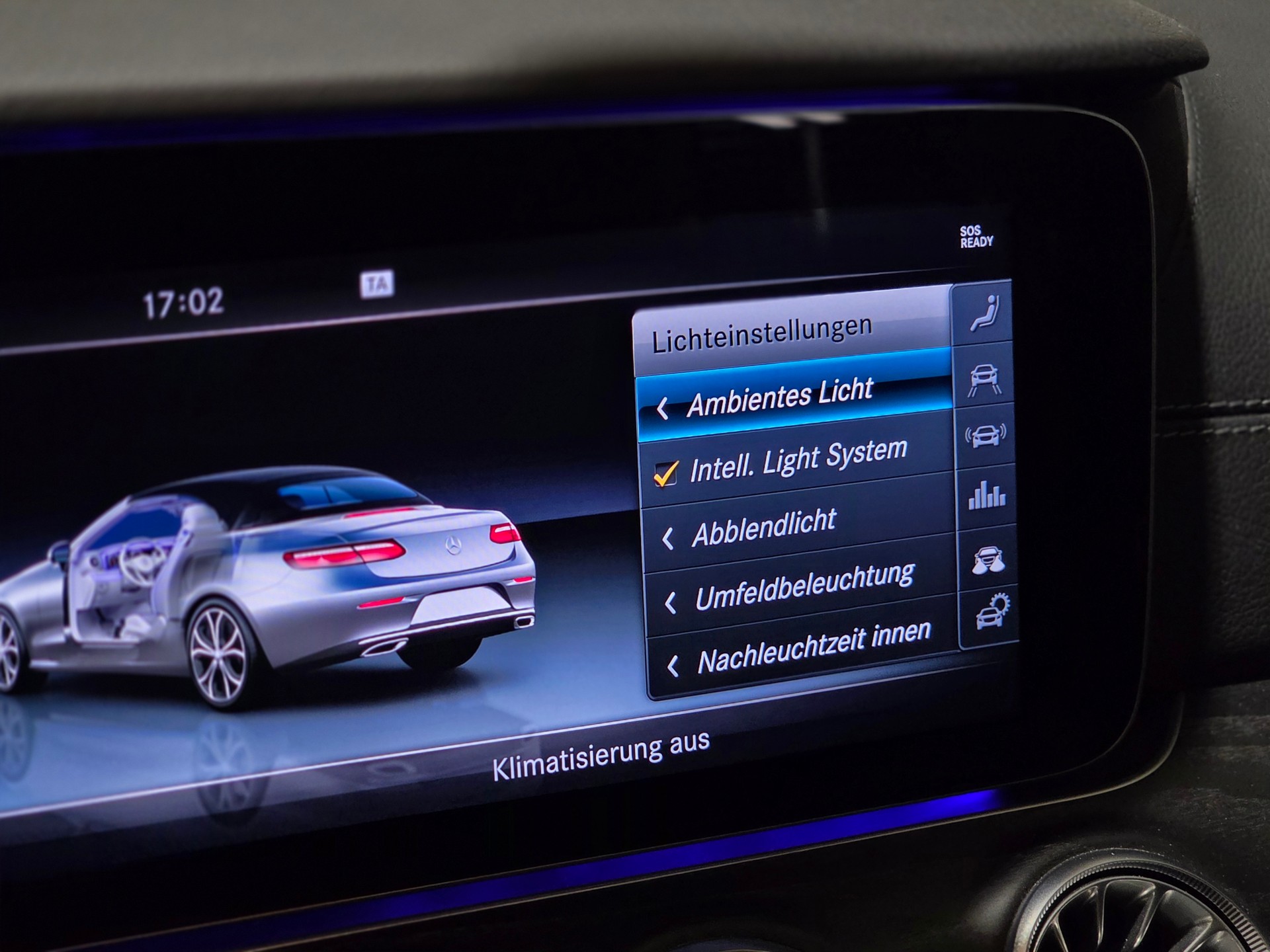 MERCEDES-BENZ E 400 Cabriolet AMG Line 4 Matic 9G-Tronic-image-17