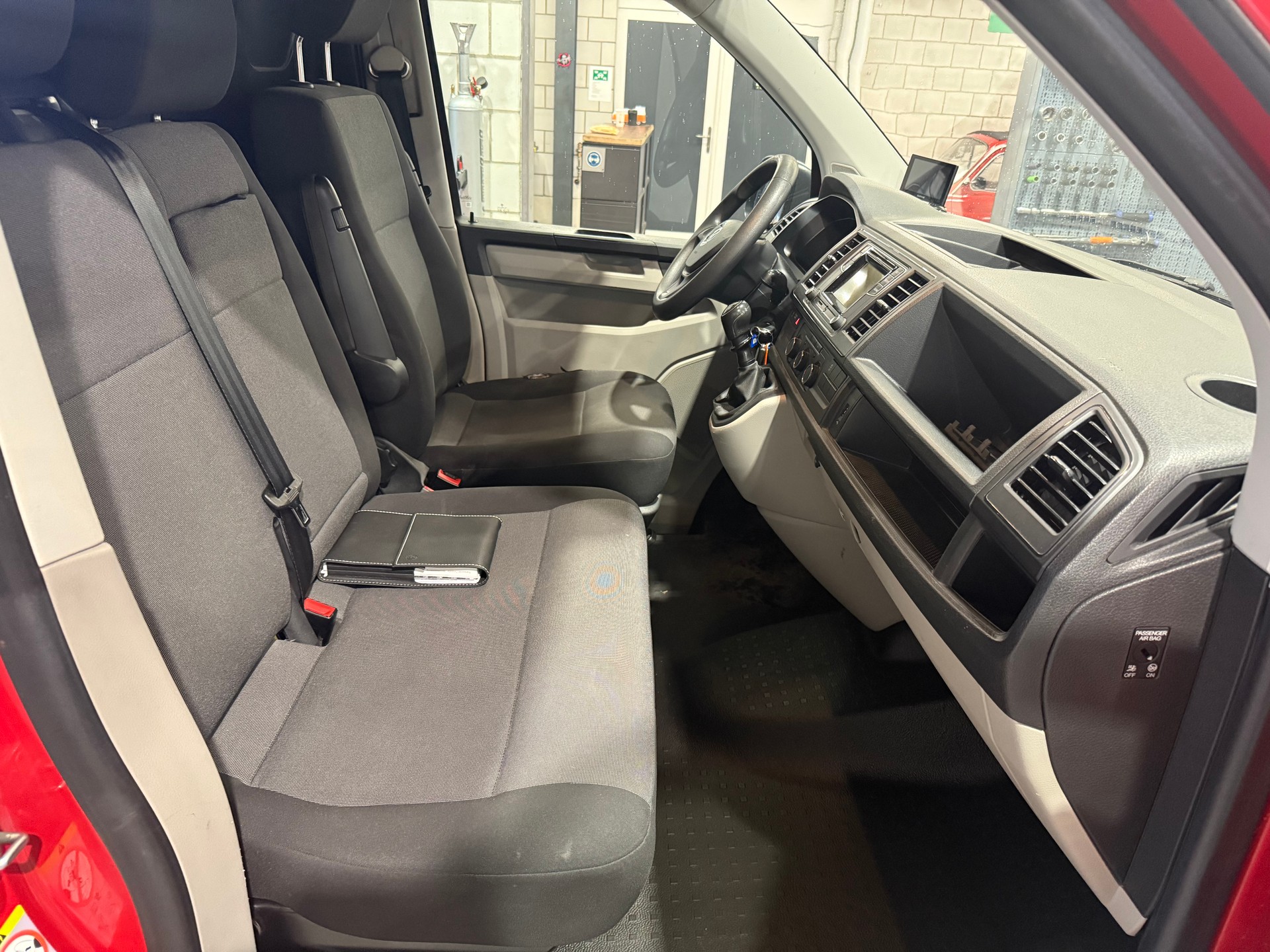 VW T6 2.0 TDI 4Motion-image-7